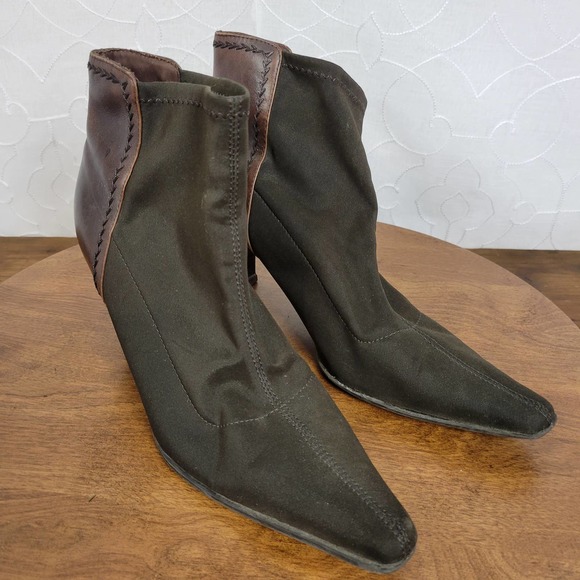 Circa Joan David Ankle Womens Boots 9.5 Brown Leather Black Fabric Kitten Heels - Picture 6 of 8